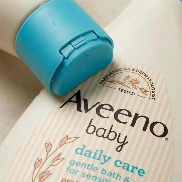 Aveeno%20Baby%20Wash%20400ml%20Soft%20and%20Nourishing%20Formula%20Gentle%20on%20Baby%20Skin%20Dermatologically%20Tested%20Care%20-%20Image%203