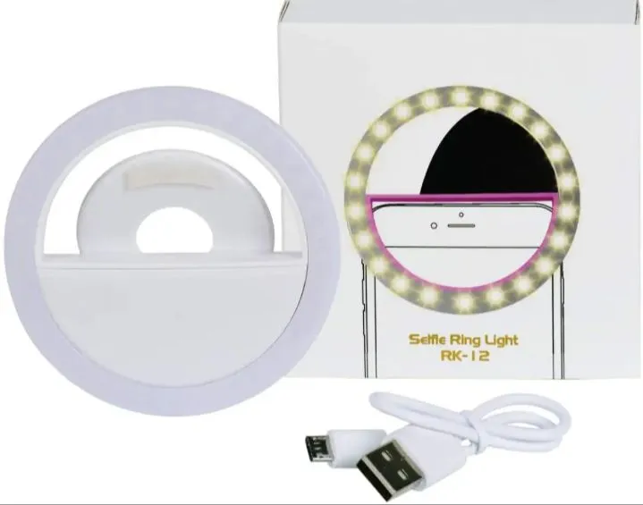 Selfie%20ring%20light%20with%20led%20camera%20photography%20TikTok,%20bright%20and%20vibrant%20ring%20light%20-%20Image%203