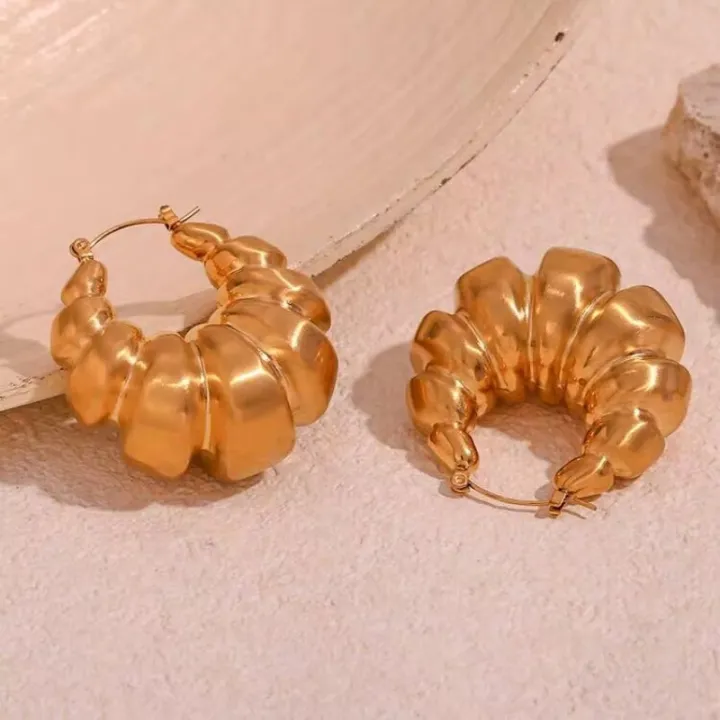 Gold%20Color%20High%20Quality%20Retro%20Punk%20Geometric%20Round%20Hoop%20Earrings%20Women's%20Fashion%20Gothic%20Exquisite%20Earrings%20-%20Image%204