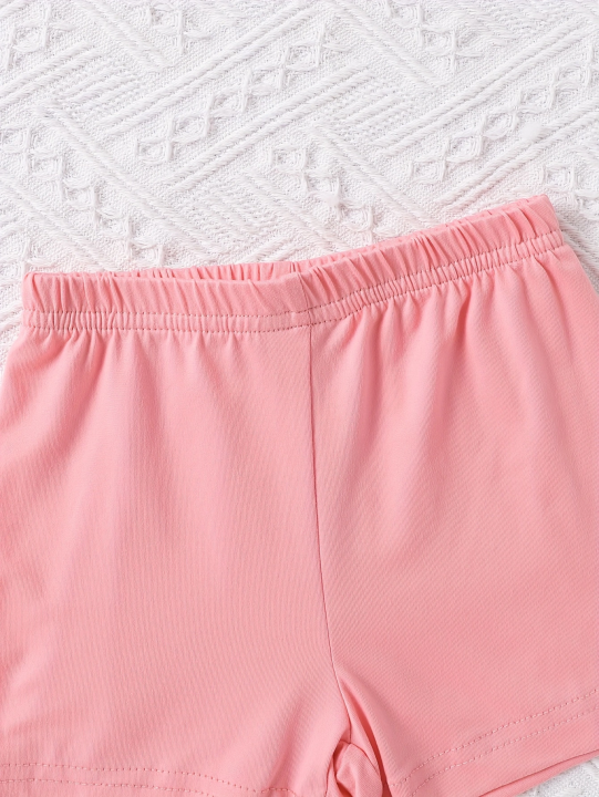 0-3%20year%20old%20baby%20girl%20round%20neck%20short%20sleeved%20cute%20cartoon%20cat%20pattern%20top%20simple%20shorts%20two-piece%20set%20for%20spring%20and%20summer%20-%20Image%203