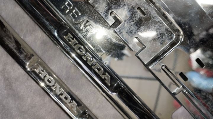 Honda%20Genuine%20Licence%20Plate%20Nickel%20Frame%201%20Set%20-%20Image%203