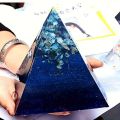 Extra Large Transparent Pyramid Silicone Candle Mold, 1 Pyramid Silicone Mold + 1 Plastic Frame, Flash Resin Mold for Pyramid Cube Candle Mold, Epoxy Resin High Quality Silicone Mold, Perfect for Home, Wedding and Party Decoration!. 
