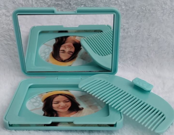 Portable Cute Mirror And Comb Set