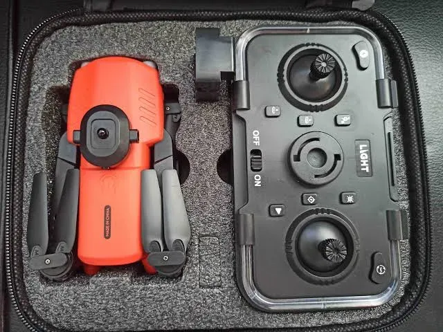 Drone-F187%20Double%20Battery,%20Double%20Camera,%20Lightweight%20and%20Foldable%20Camera%20Drone%20-%20Image%204