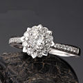 Luxury 925 Sterling Silver Classic Ring for Women  snowflake jewelry simple 30ct diamond ring imitation diamond women's ring. 