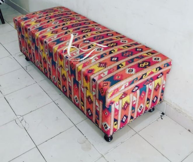 OTTOMAN  STORAGE PUFFY COSTUMIES