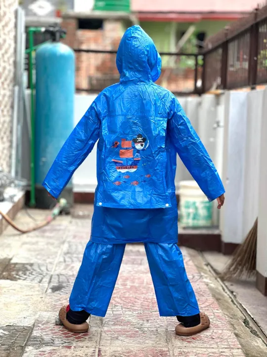 2%20pcs%20Set%20Blue%20Raincoat%20for%20Kids%20-%20Image%202