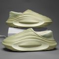Winter Thickened Slip Resistant Lined Slippers Lightweight EVA Indoor Outdoor Home Leisure Shoes with Soft Fabric Lining.