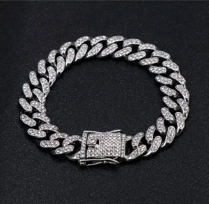 New%20Elegant%20Men%20Fashion%20Bracelet,%20High-Quality%20Alloy%20Chain%20with%20CZ%20Crystals,%20Stylish%20Accessory%20-%20Image%205