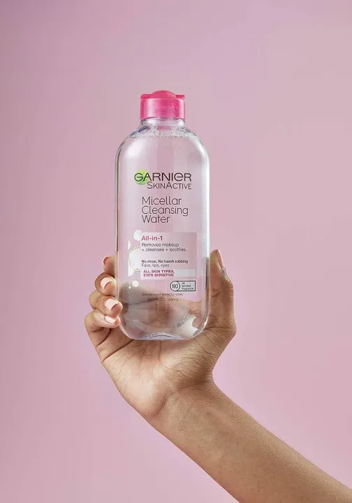 Garnier%20Skin%20Active%20Micellar%20Cleansing%20Water-125ml%20-%20Image%203