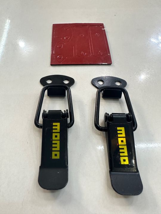 Momo%20Italy%20Universal%20Bumper%20Clip%203%E2%80%9D%20Large%20For%20Cars%20And%20Suvs%20-%20Image%202