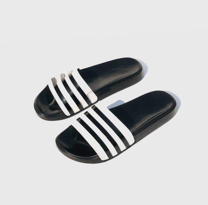 Slippers for men ، New look for men , boys slippers , New design sliders imported best quality chappal flip flop