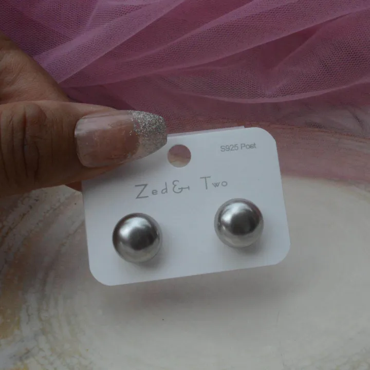 Jewels%20of%20Nepal%20Simple%20Faux%20/%20Simulated%20Pearl%20/%20Moti%20Earrings%20for%20Women%20-%20Image%202
