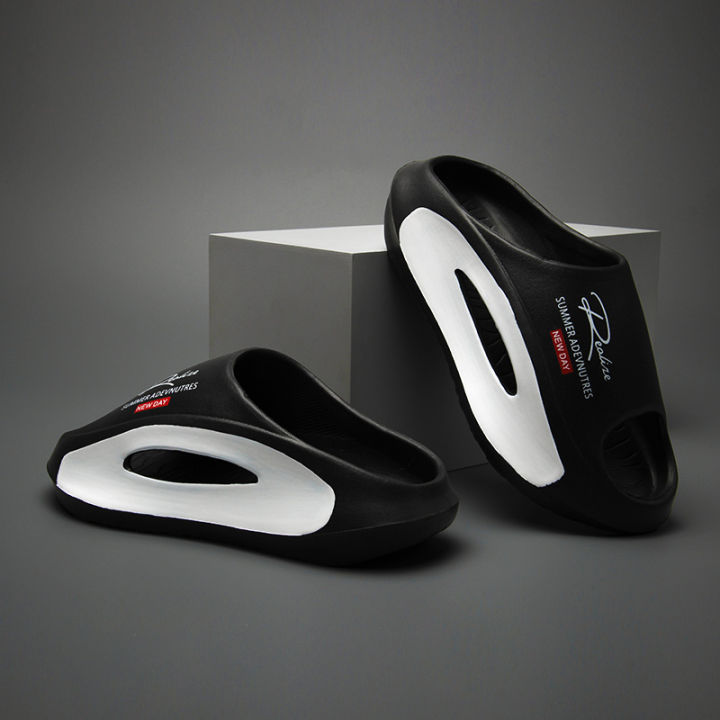 Summer New EVA Slippers for Bathroom, Anti Slip and Odor Proof Beach, Couple's Outerwear, Clip on Cold Slippers for Men
