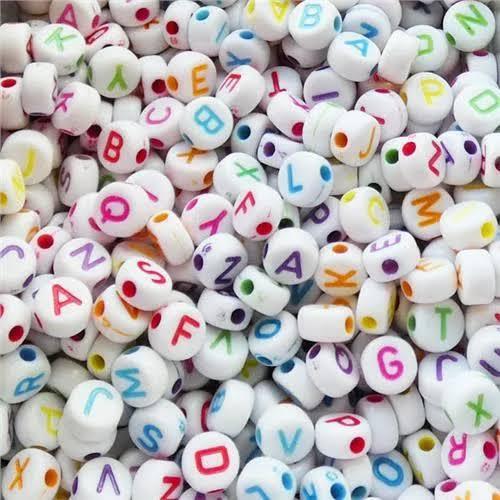 50/100/200%20pcs%20pack%20of%20English%20Alphabet%20Beads,7mm%20White%20and%20Mixed%20Color%20Acrylic%20Flat%20Round%20Spacer%20Beads%20English%20Alphabet%20Beads%20for%20Bracelets%20and%20For%20Jewelry%20Making%20DIY%20Handmade%20Accessories%20by%20Gift%20Jewels%20-%20Image%202