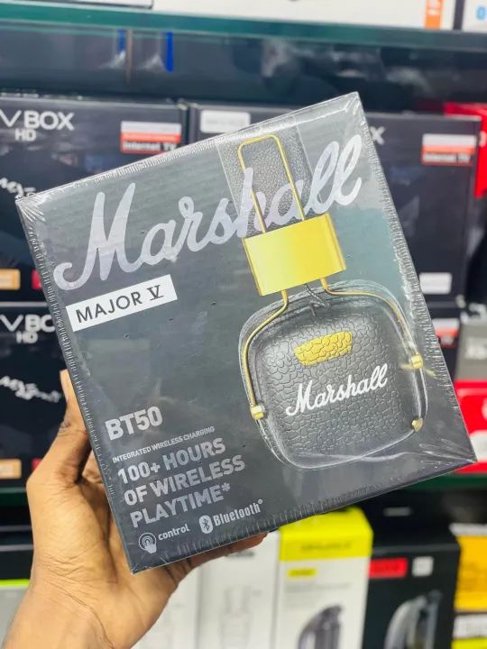 Marshall%20Major%20V%20BT50%20Wireless%20Headphones%20%E2%80%93%20100+%20Hours%20Battery,%20Bluetooth,%20Wireless%20Charging%20-%20Image%203