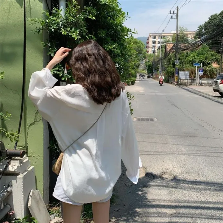 Koko.%20white%20long-sleeved%20shirt%20Korean-style%20loose%20chiffon%20shirt%20female%20simple%20versatile%20long-sleeved%20shirt%20short%20back%20sunscreen%20shirt%20#%20w308%20-%20Image%204
