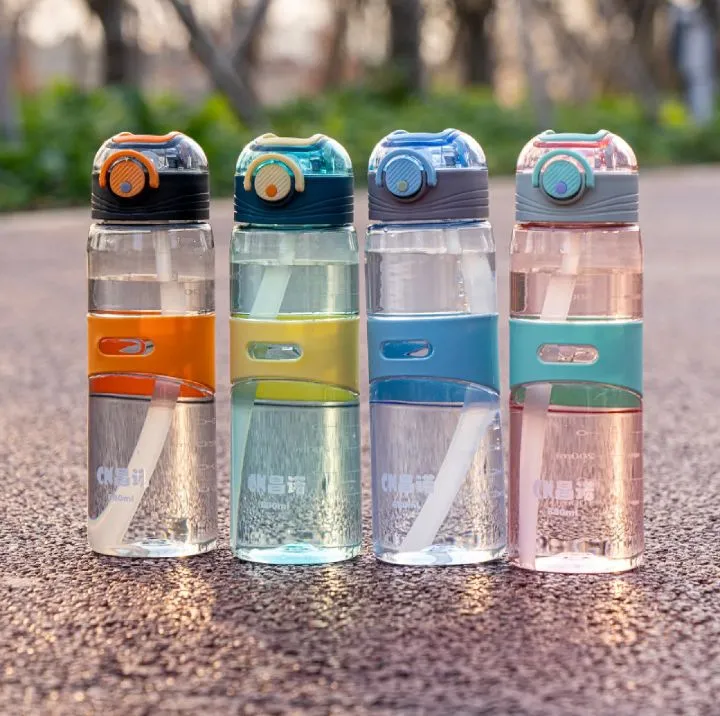 Sports%20straw%20water%20cup,%20plastic%20space%20cup,%20leak-proof%20and%20drop-resistant%20absorbent%20cup%20when%20going%20out(680ml)%20-%20Image%207