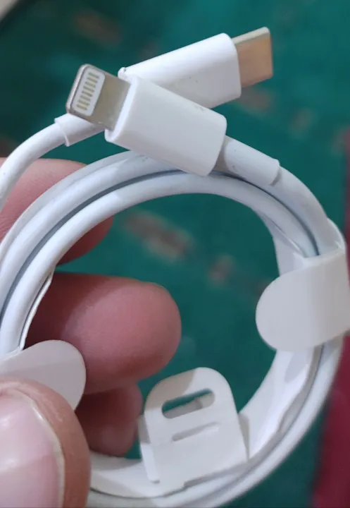 PD%20to%20iPhone%20Fast%20Charging%20Cable%20Type%20C%20to%20Lightning%20High%20Quality%20Data%20Sync%20Cable%20with%20480Mbps%20Transfer%20Speed%20-%20Image%206