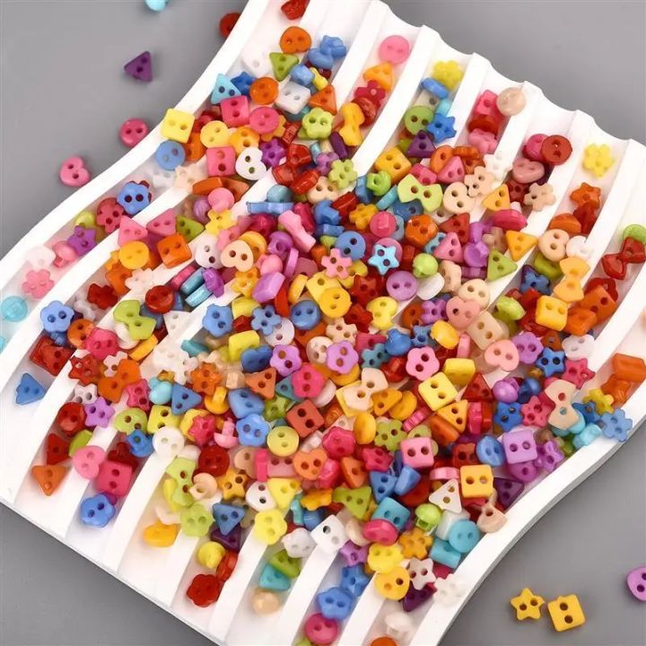 100pcs%20Mini%20Buttons%20Plastic%20Doll%20Clothes%20Round%20Buckles%20Buttons%20for%20Handmade%20Cartoon%20Garment%20Sewing%20DIY%20Craft%20Needlework%20-%20Image%204