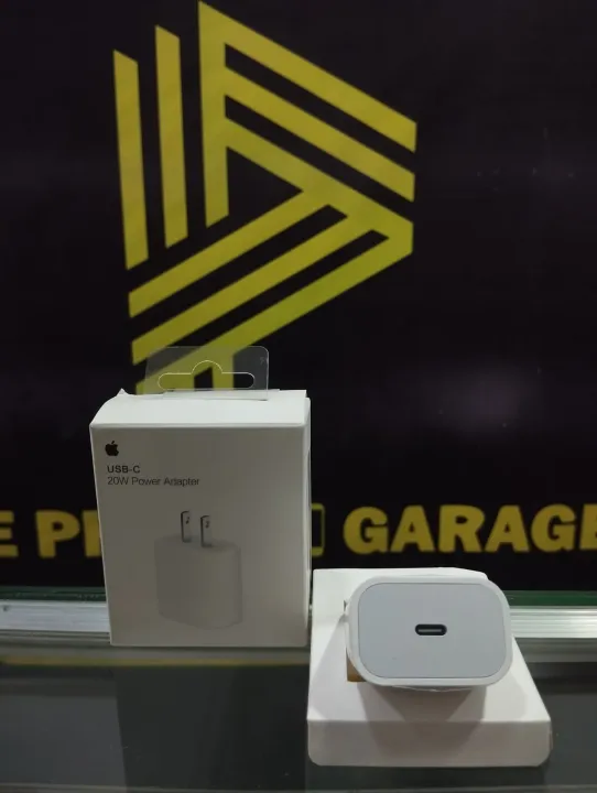 Apple%2020W%20PD%20Adapter%202%20Pin.%20-%20Image%203