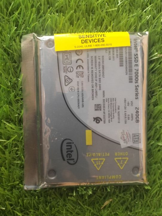 Intel SSD 300GB, 240GB, 100GB, 160GB, 180GB  and 80GB Solid State Drive 2.5" SATA III 6Gb/s 7mm MLC
