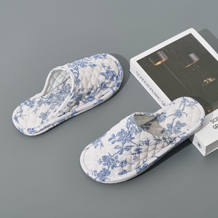 Home%20Indoor%20Slippers%20Soft%20Bottom%20Antislip%20Women%20Slippers%20Fashion%20Cotton%20Floral%20Floor%20Shoes%20Warm%20Lightweight%20Bedroom%20Slippers%20-%20Image%204