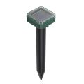 Solar Ultrasonic Rat Repellent Built-in Buzzer Outdoor Ultrasonic Garden Lawn LED Electronic Breeding Snake Repellent. 