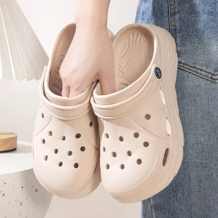 Women's%20Fashion%20Platform%20Sandals%20Summer%202025%20Thick%20Sole%20Soft%20Eva%20Clogs%20Garden%20Shoes%20for%20Women%20Hollow%20Out%20Non%20Slip%20Beach%20Sandals%20-%20Image%203