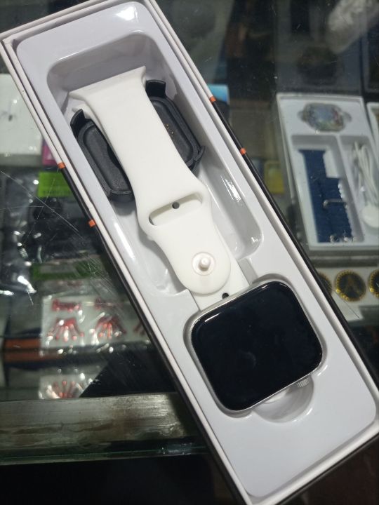 S8%20Pro%20Max%20smart%20watch%20with%20big%20display%20-%20Image%203