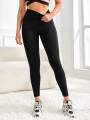 Women's high-waisted solid color pocket yoga leggings, slim-fit stretch leggings, comfortable and breathable fitness pants.