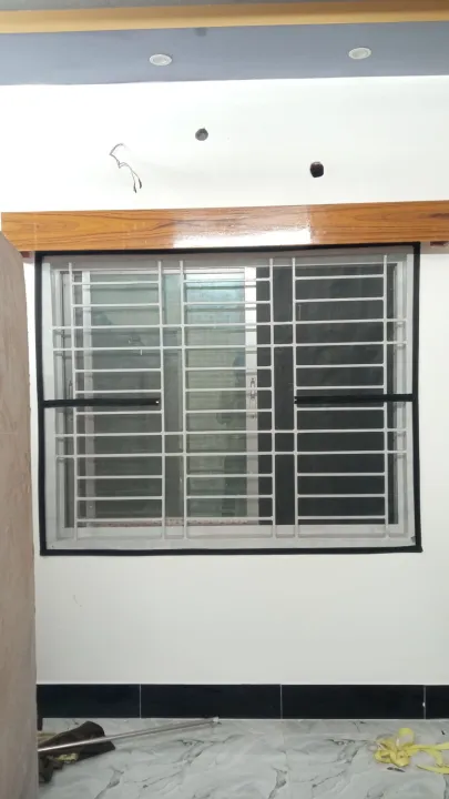 Export%20quality%20anti%20mosquito%20window%20net%20with%20Chain%20system%20(5%20feet%20/%205%20feet)%20-%20Image%207