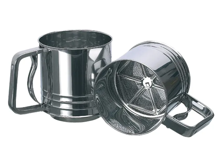 Stainless%20Steel%20Flour%20Sifter%20-%20Image%202