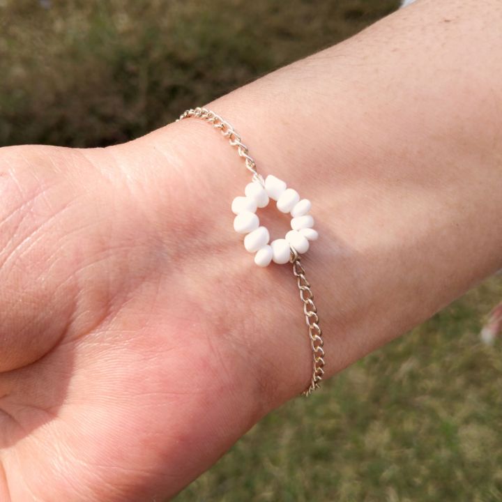 Pack%20of%203%20Handmade%20White%20Beaded%20Cute%20Anklet%20,%20and%20pair%20of%20Bracelets%20Seed%20Beads%20for%20Girls%20Woman%20Special%20and%20gives%20a%20Cute%20look%20.%20-%20Image%203