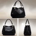 Women's Bag Large Capacity Tote Daily Commute Women's Shoulder Bag Crocodile Print Bright Face Handbag Shopping. 