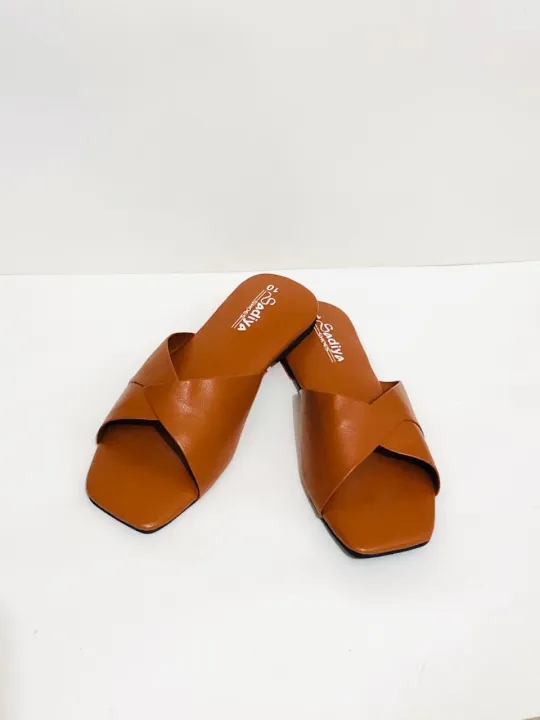 Simple%20Square%20Shap%20Flat%20Sandal%20for%20ladies%20and%20girls%20%7C%20Pati%20Sandal%20-%20Image%208