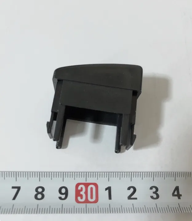 Isuzu%20front%20wide%20switch%20socket%20-%20Image%204