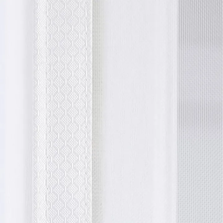 White%20Side%20Opening%20Mosquito%20Proof%20Door%20Curtain,%20Magnetic%20Suction%20Design,%20Invisible%20Mosquito%20Proof,%20No%20Drilling%20Installation%20-%20Image%204