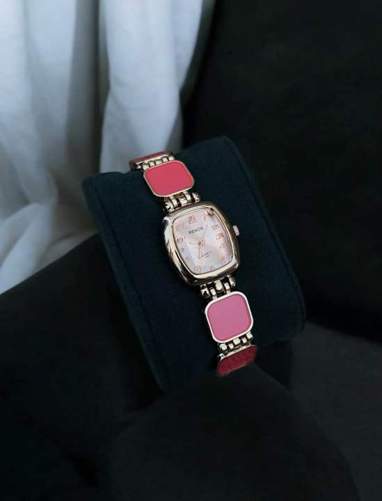 Elegant%20Luxury%20Zircon%20Women's%20Quartz%20Watch%20with%20Ice%20Crystal%20Small%20Sugar%20Cube%20Bracelet%20-%20Image%203