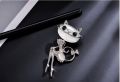Opal Super Cute Kitten Cat Eye Stone Brooch Crystal Collar Creativity Dress Fashionable Style Wedding Accessories.