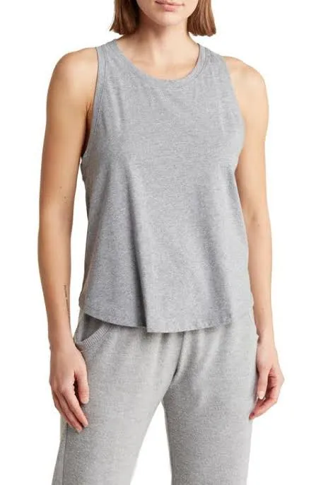Plain%20Top%20Tank%20for%20Women%20-%20Image%203