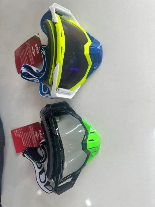 Dirt%20Helmet%20Goggles%20with%20NightVision%20Glass%20-%20Image%203