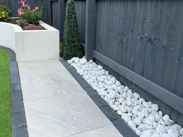 White%20big%20Pebbles/%20Stones%20for%20Garden%20and%0AAquarium%201%20kg%20pack%20-%20Image%202