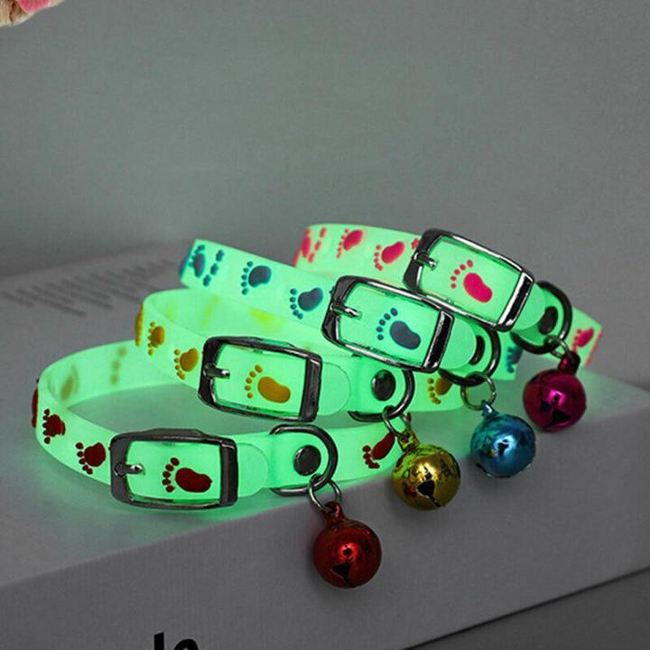 Radium%20Pet%20Cat%20Collar%20with%20Bell%20%E2%80%93%20Soft%20Neck%20Strap%20for%20Dogs%20&%20Cats%20-%20Image%203