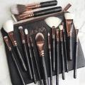 ZOEVA Makeup Brushes Set. 