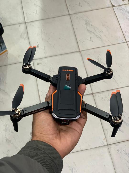 F168%20Triple%20Camera%20Drone%20with%20180%C2%B0%20Rotatable%20HD%20Camera%20%7C%20Brushless%20Motor%20%7C%20High-Definition%20Aerial%20Photography%20-%20Image%206