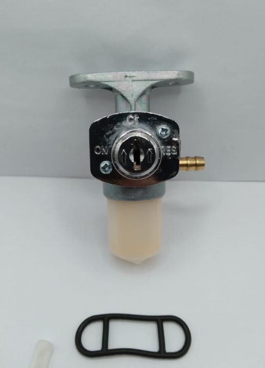 Fuel%20Cork%20for%20Gs%20150%20bike%20with%202%20keys%20-%20Image%204