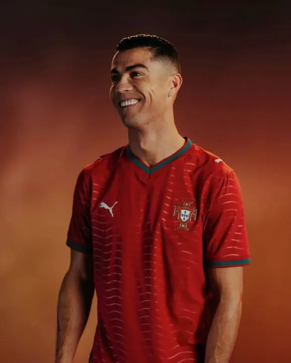Portugal%20Home%20kit%202026%20World%20cup%20Football%20-%20Image%203
