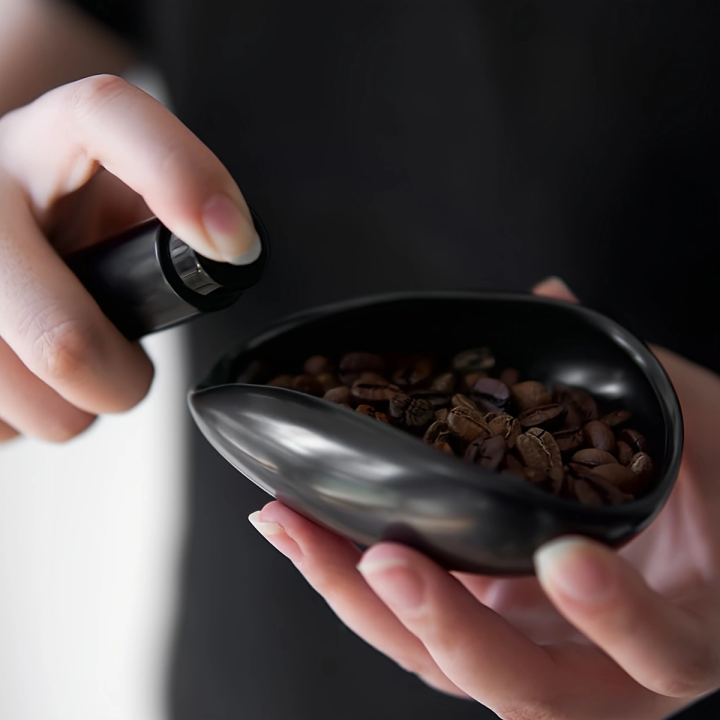 Leeseph%20Coffee%20Bean%20Spray%20Bottle,%20Espresso%20Spray%20Bottle,%20Portable%20Reusable%20Empty%20Small%20Refillable%20Sprayer,%20Coffee%20Lover%20%20-%20Image%204