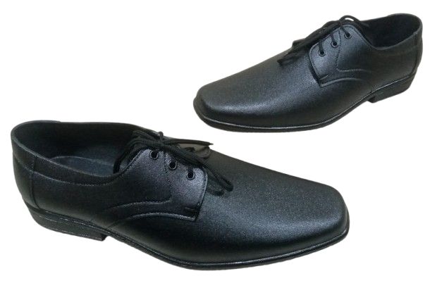 Rubber%20Waterproof%20Lacing%20Shoes%20-%20Image%203